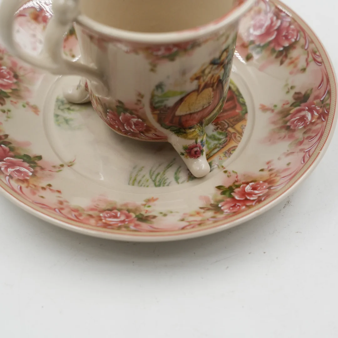 捧在手心的复古玫瑰🌹陶瓷杯碟太温柔了