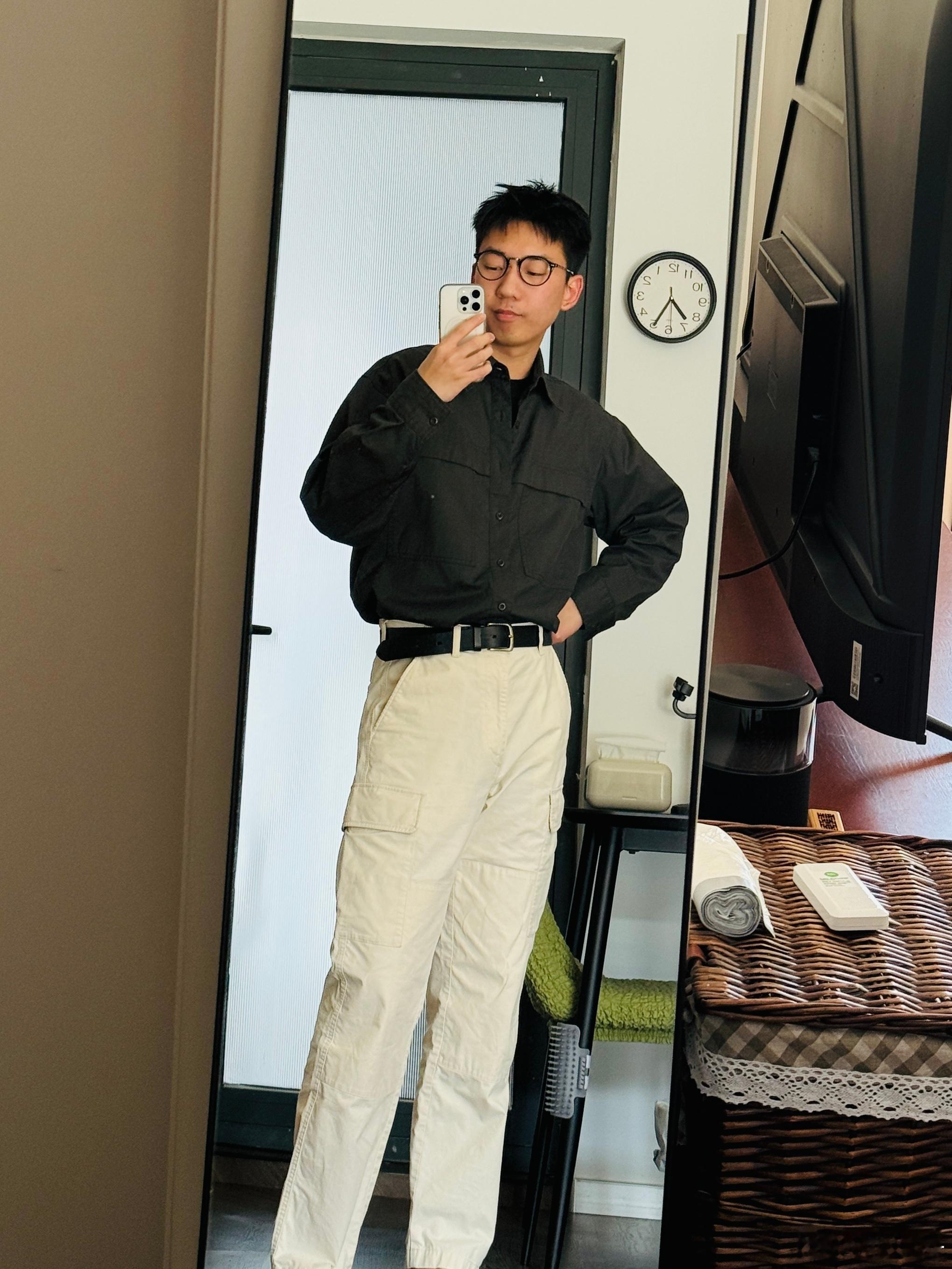 今天阳光过于好了！ok，那出门拍摄吧，去店里谈谈东风日产N6什么价！ 