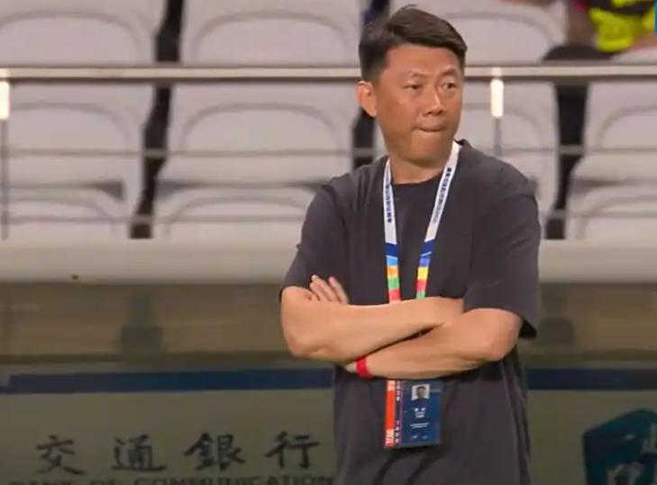 赛前，唐田说：“需要有人燃尽自己，送兄弟进四强。”
赛后，0:3。
发布会上，他