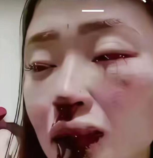 深圳姑娘柳薇，英国留学时跟印度男友汗卡迪谈恋爱，不顾父母以死相逼的阻拦，揣着17