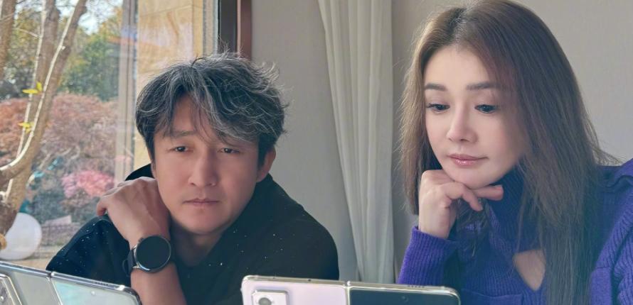 网络里流传的三十万存款相关说法开始大范围传播。

这个说法认为普通人手里积蓄超过