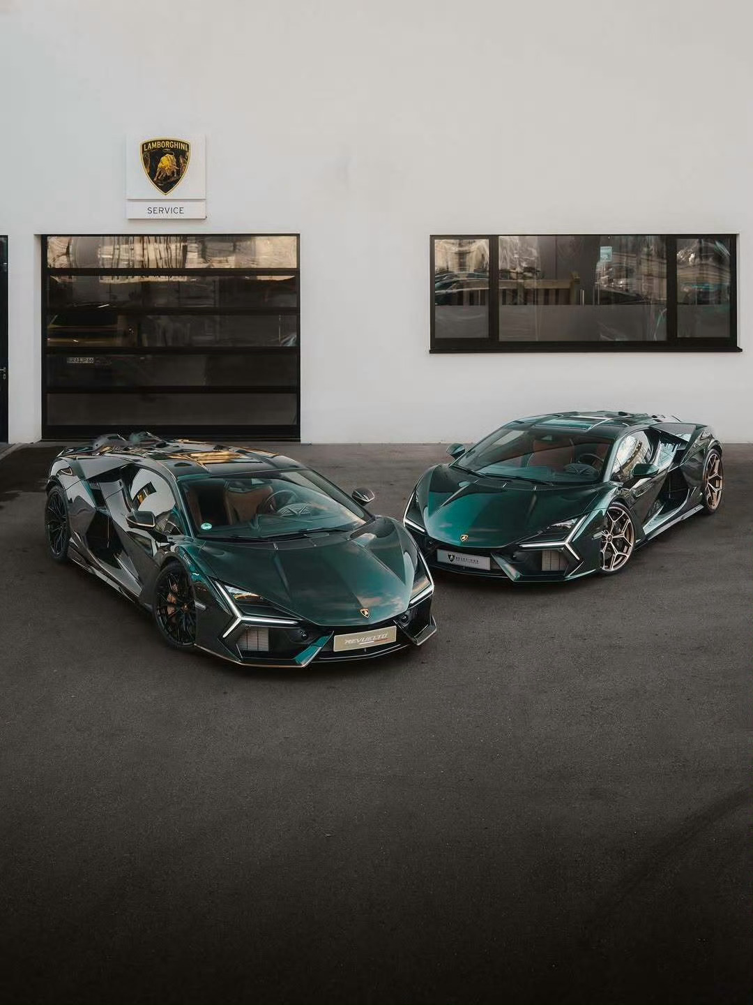 兰博基尼 Revuelto 