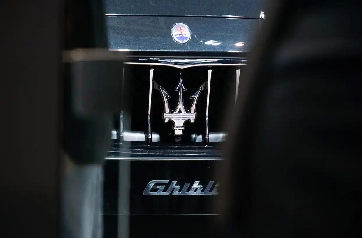 全球第四大汽车制造商斯泰兰蒂斯，去年交了份“史上最差成绩单”：全年净营收1535