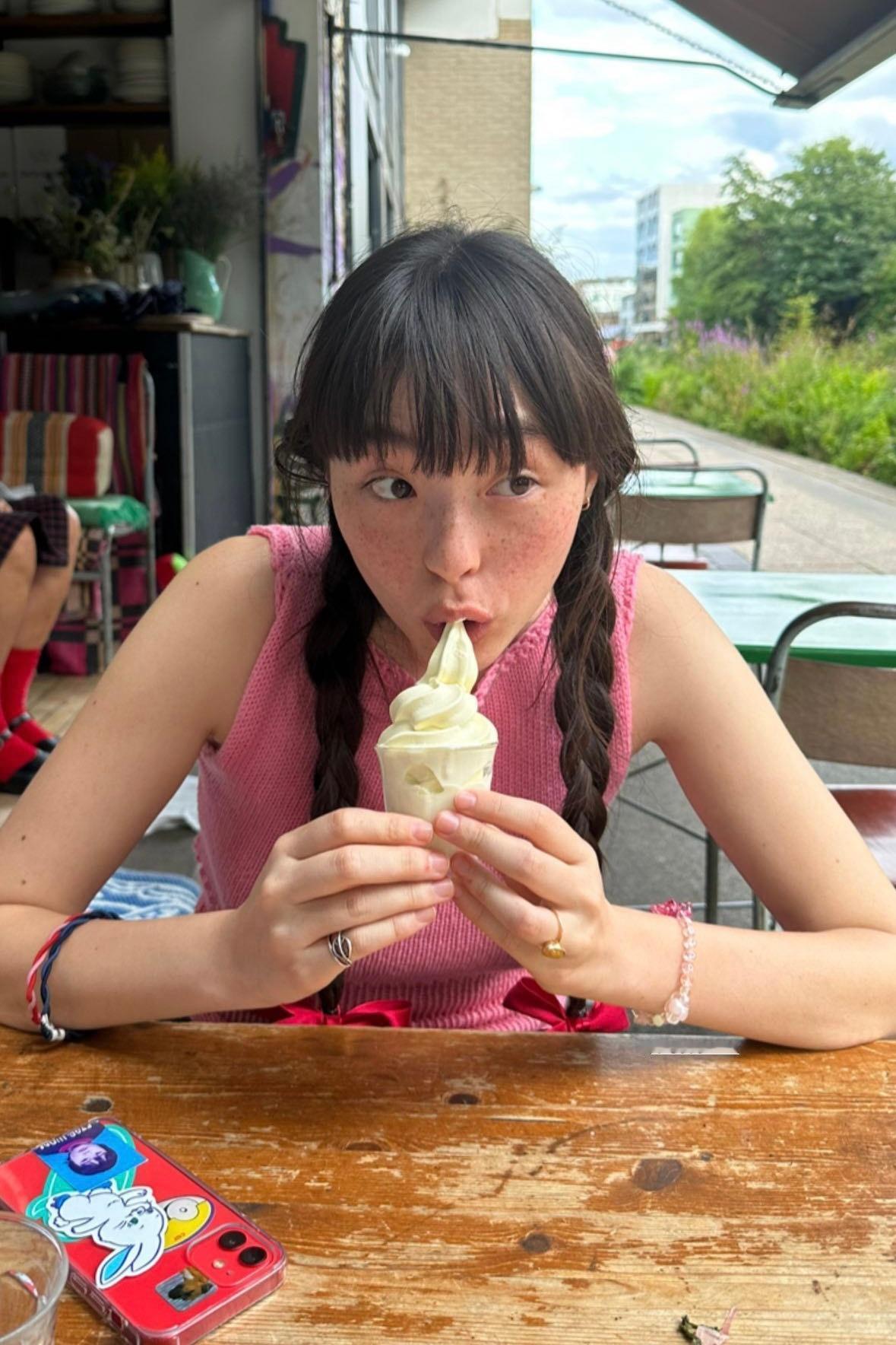 my favorite freckles girl  #世理奈 ​​​