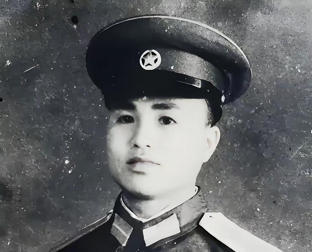 雪坡前的紧急备战，铸就志愿军万岁军荣光
 
1950年朝鲜，志愿军师长翟仲禹出洞