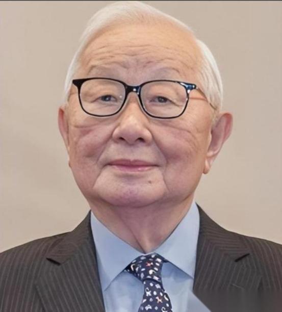 台积电创始人张忠谋，受访时再次语出惊人：“我真的认为，我的国家——美国，仍然是世
