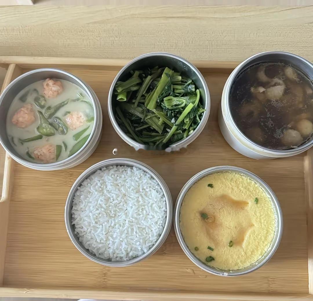 2w的月子中心 这伙食怎么样？ 