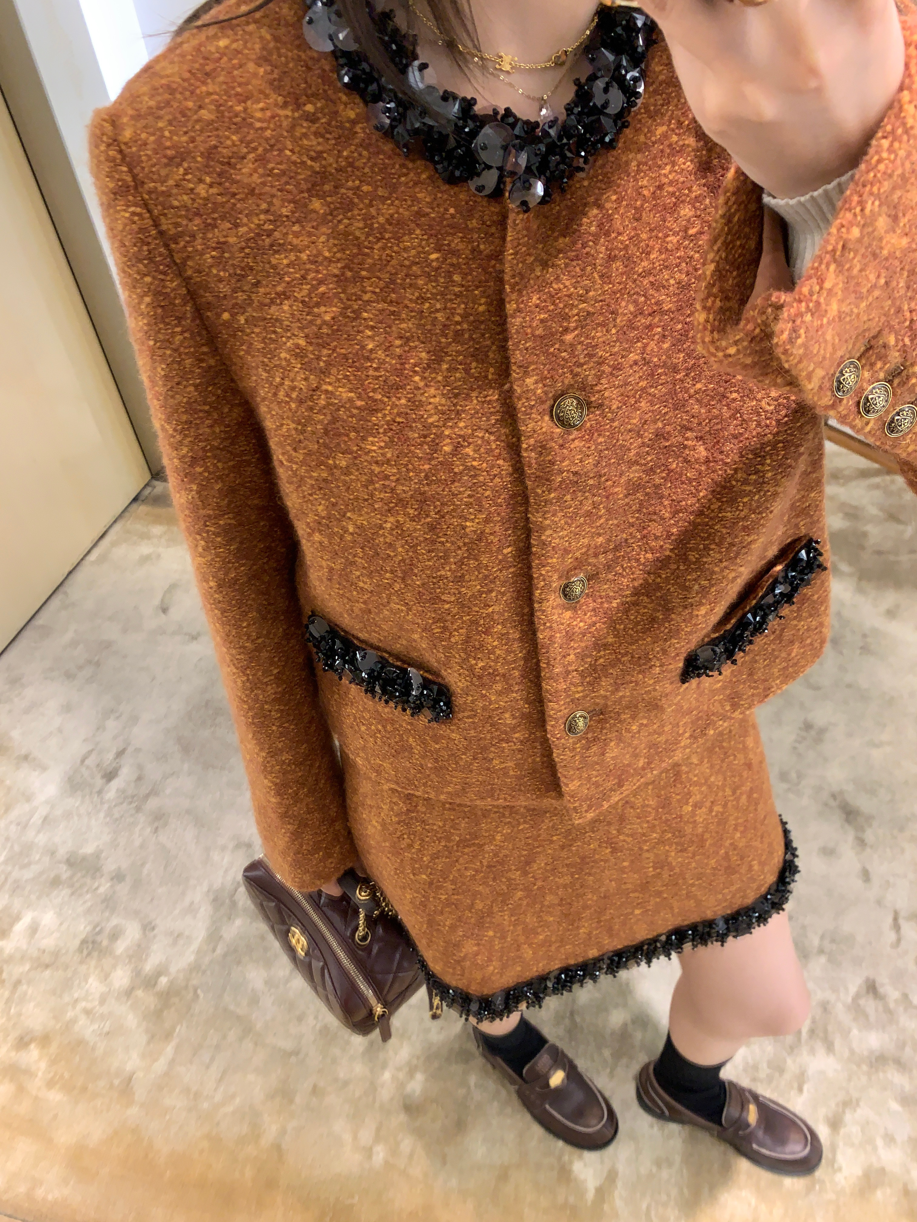 喜欢好多尊嘟发不完啦这组上身是满满的高级感 miu卖的那么贵是有原因的 可能市场