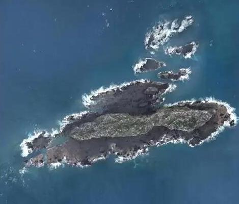 中国海警：7月7日，日本“瑞宝丸”号渔船非法进入中国赤尾屿领海，中国海警舰艇依法