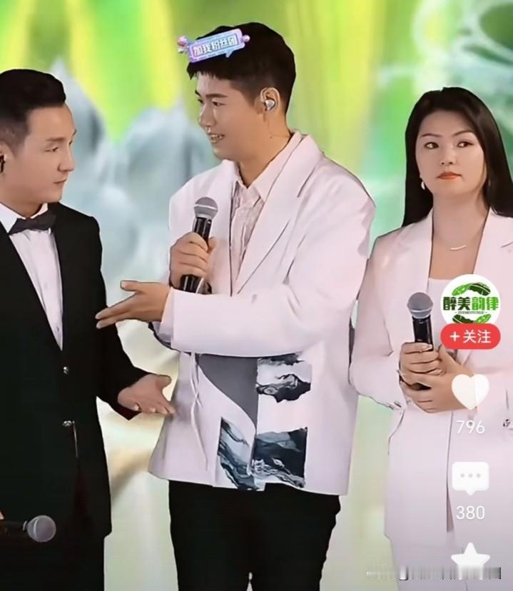 谈歌手罗姣的“亦正亦邪”

罗姣搭档九哥时，虽说两人的音色和谐融洽，但给网友的印