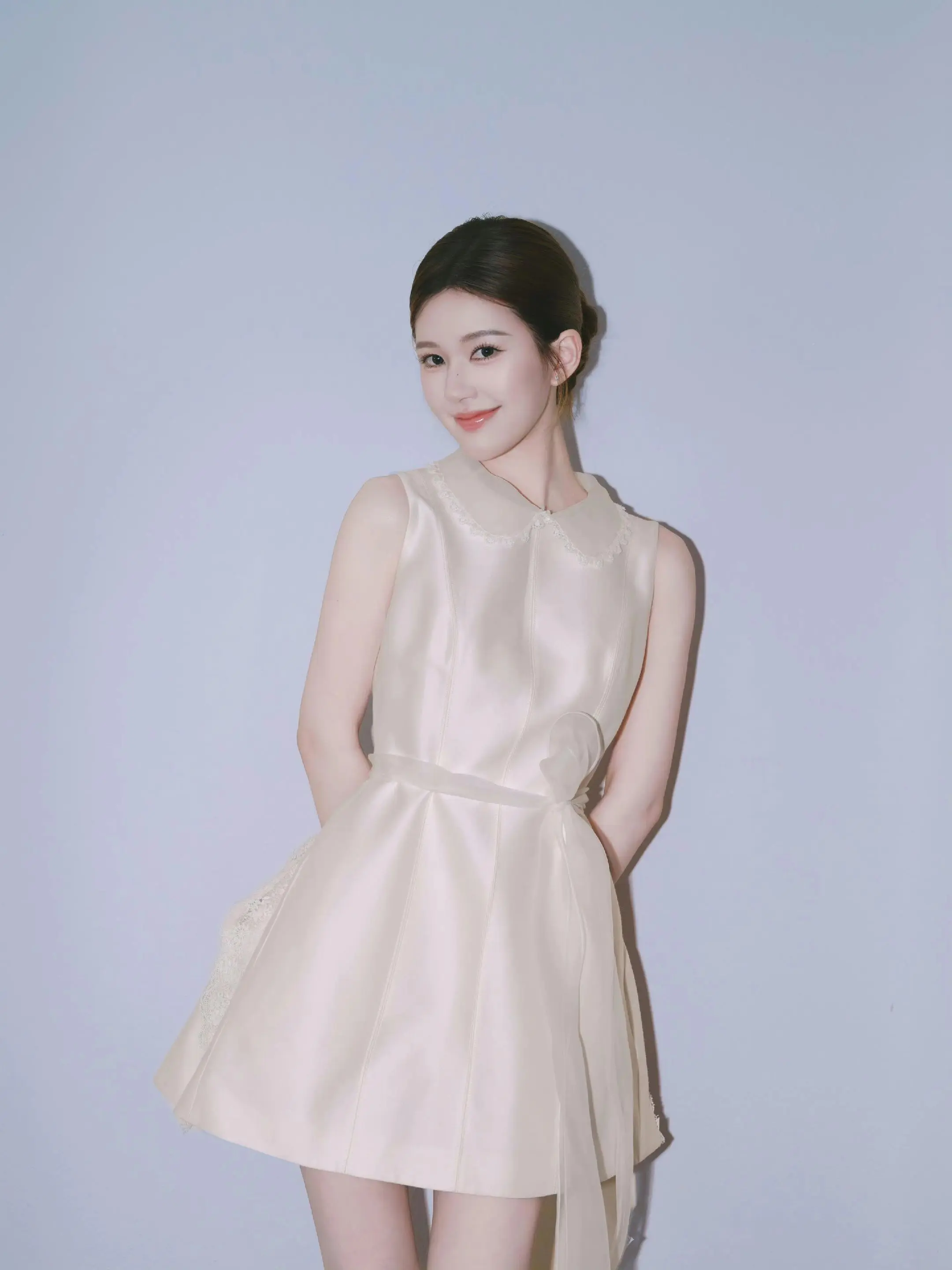 小室更新～好美的卓雅小公主！