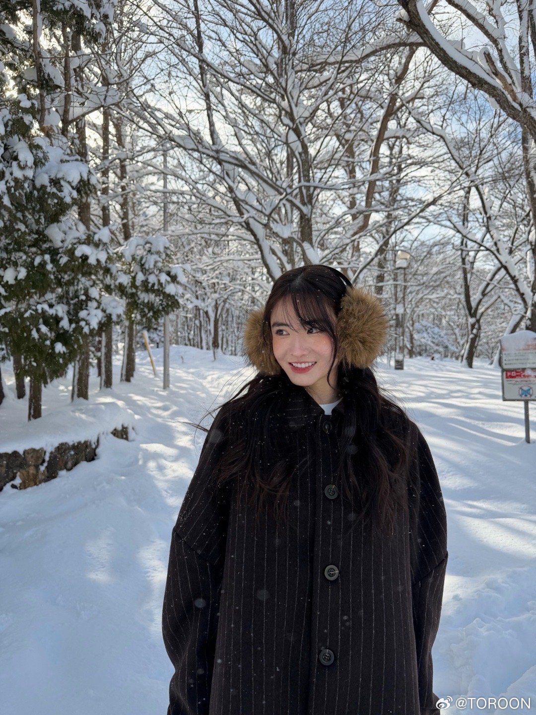 哈哈哈哈今天8点 忘了说啦 几分钟后见！哈哈哈哈哈哎 