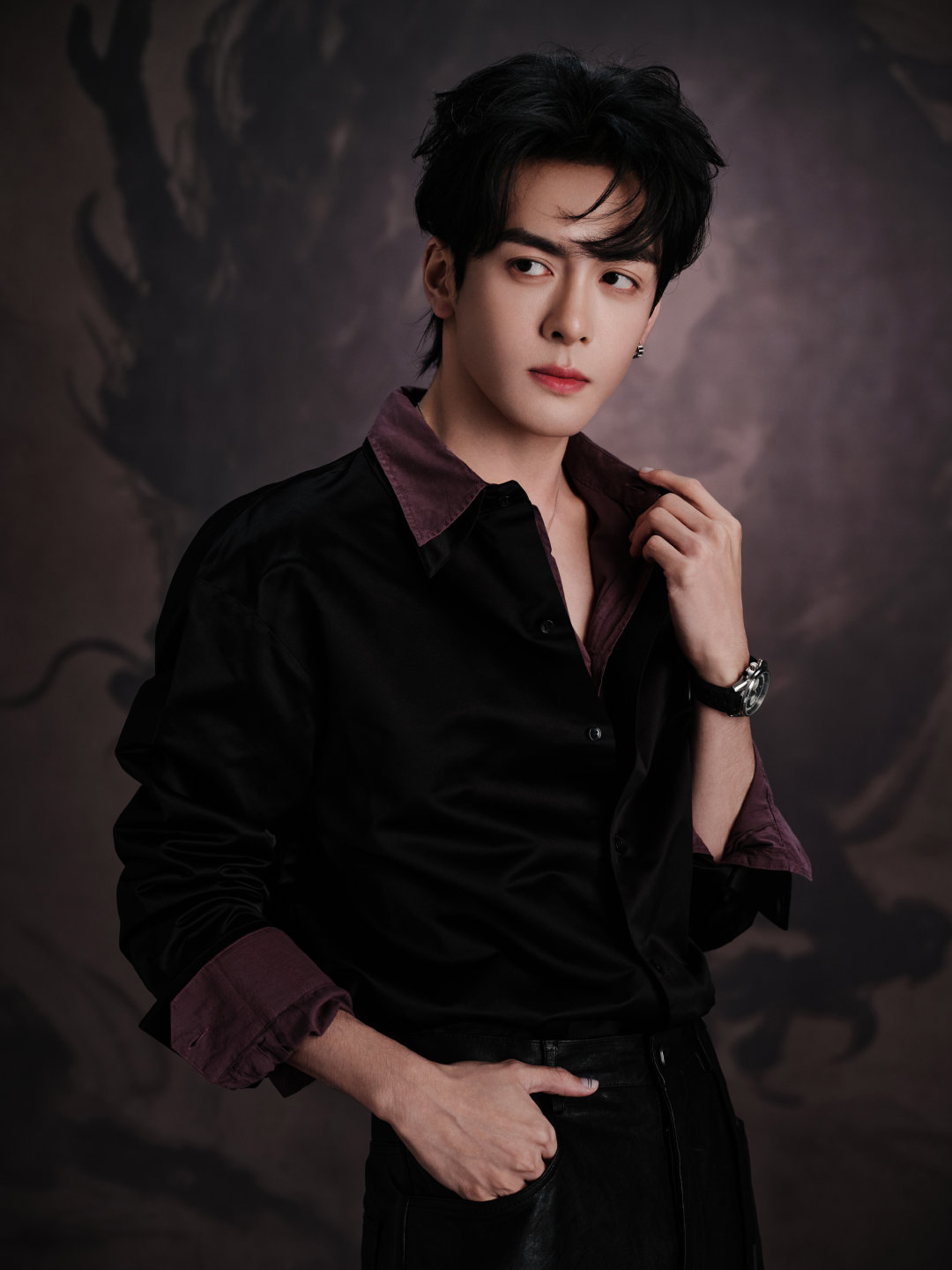 帅飞了这个曾舜晞曾舜晞还原武拾光经典动作动作干净利落，气场全开，每一个招式都精准