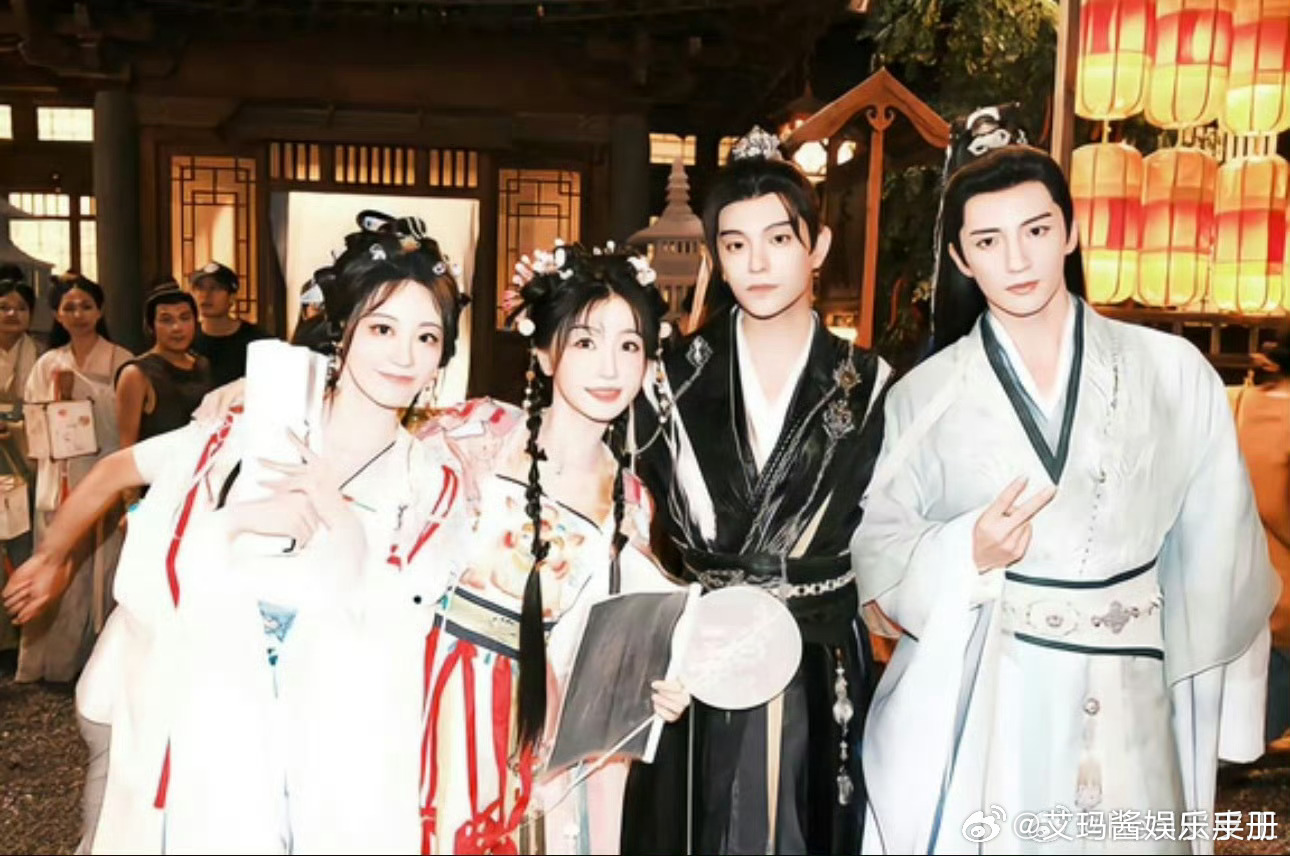 🍉网友热议虞书欣 祝绪丹是BE了吗？虞书欣发了和刘诗诗、陆柯燃合照 ，却没发当