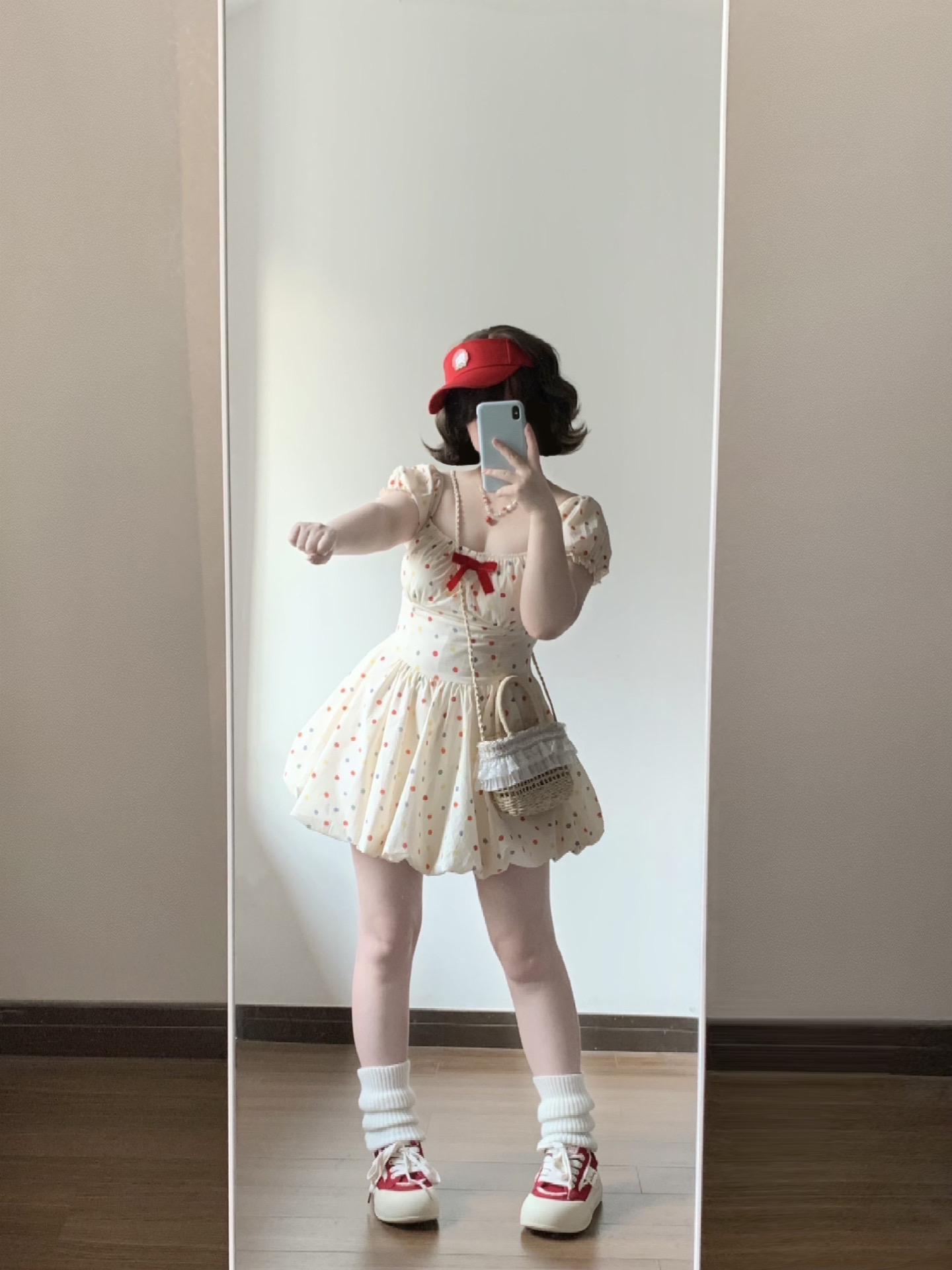 彩色波点花苞裙好元气！