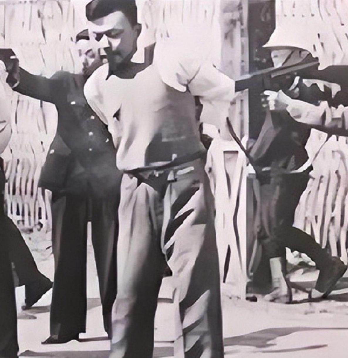 1941年，宋更新头部中枪被弃野外。敌人刚走，他竟对弟弟低语：“帮我修座假坟！”