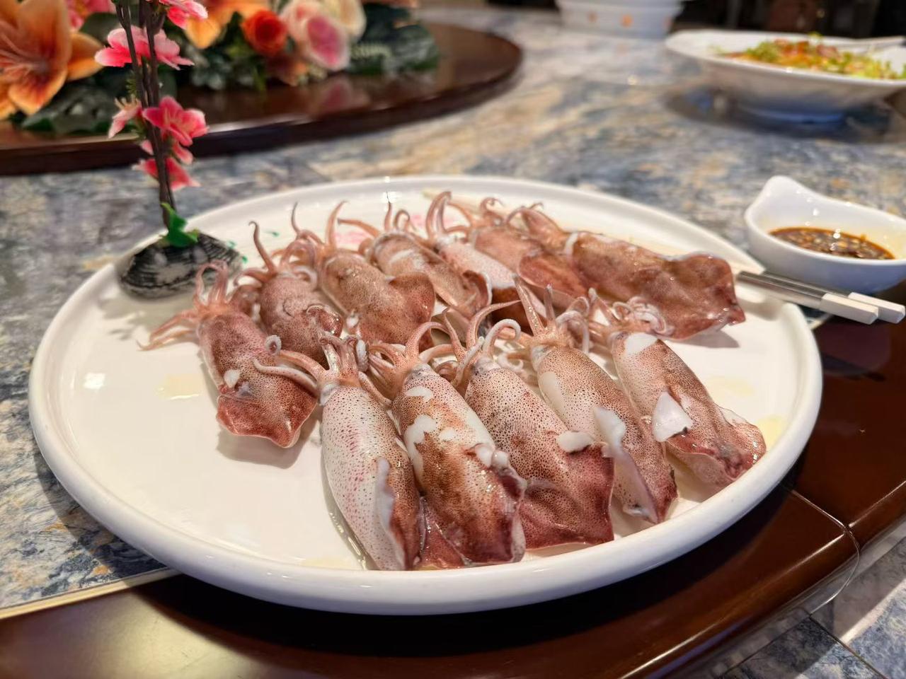 告诉一些朋友们咱广东广西的饮食文化与饮食习惯许许多多的雷同。
最显著的相同就是海