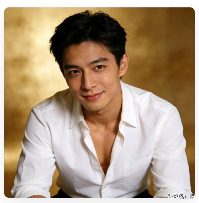 家里催婚，本质不是嫌你单身，是怕你老了没人管、怕你过得不踏实。先接住情绪，再谈边