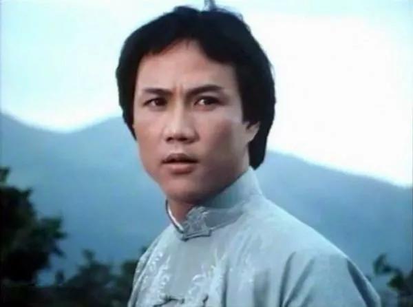 💥不是电影演的！霍元甲根本没打过“大力士”，也没建精武体育会——他临终前一句遗