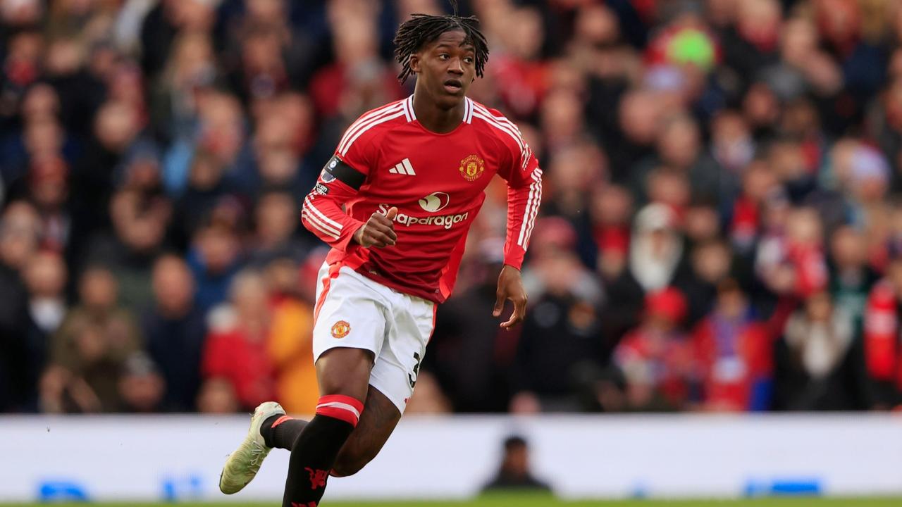 那不勒斯将曼联小将梅努列入一月转会引援名单，他们希望签下一名中场球员。
这笔潜在