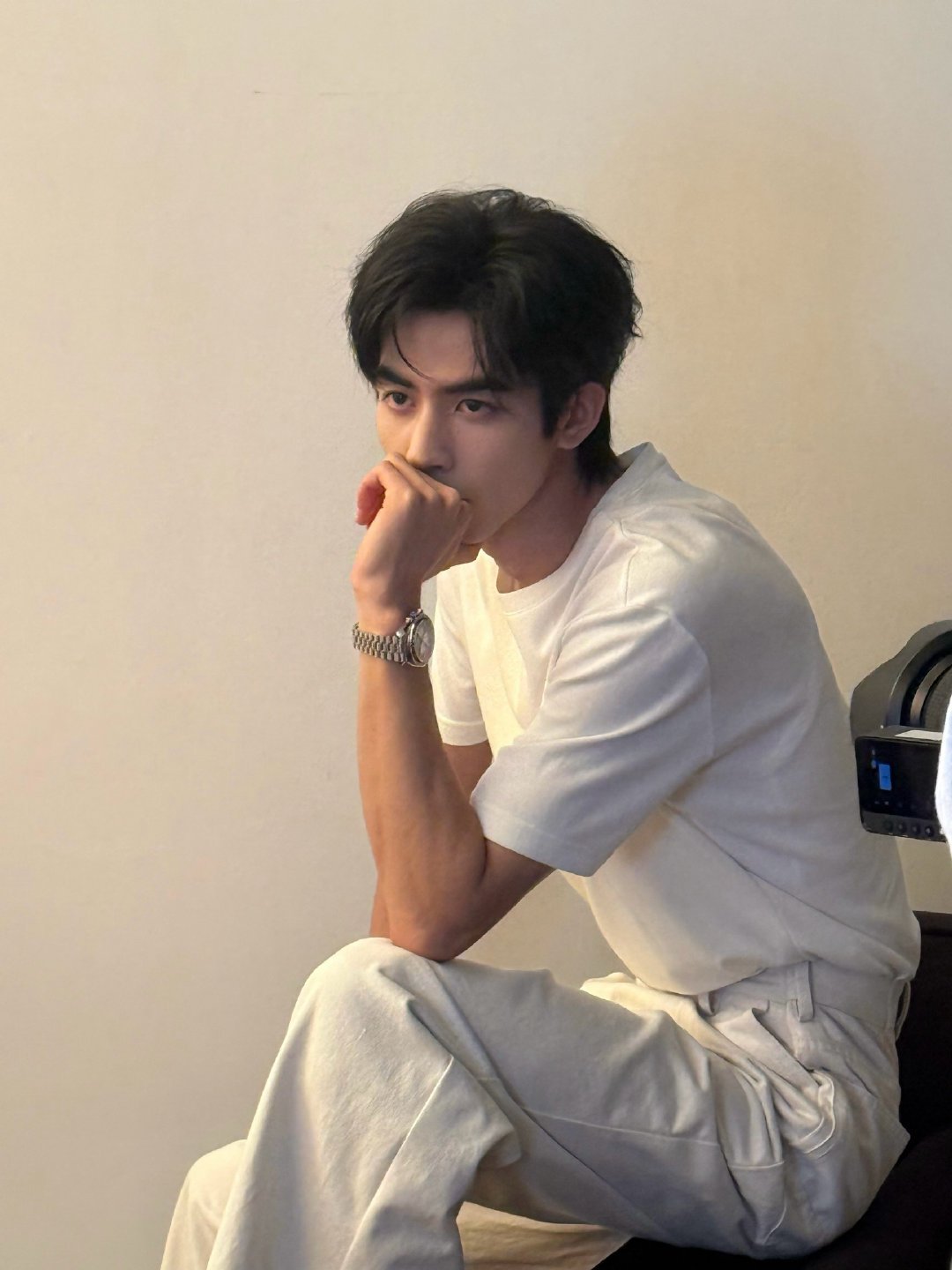 宋威龙简直是白t的神！ 