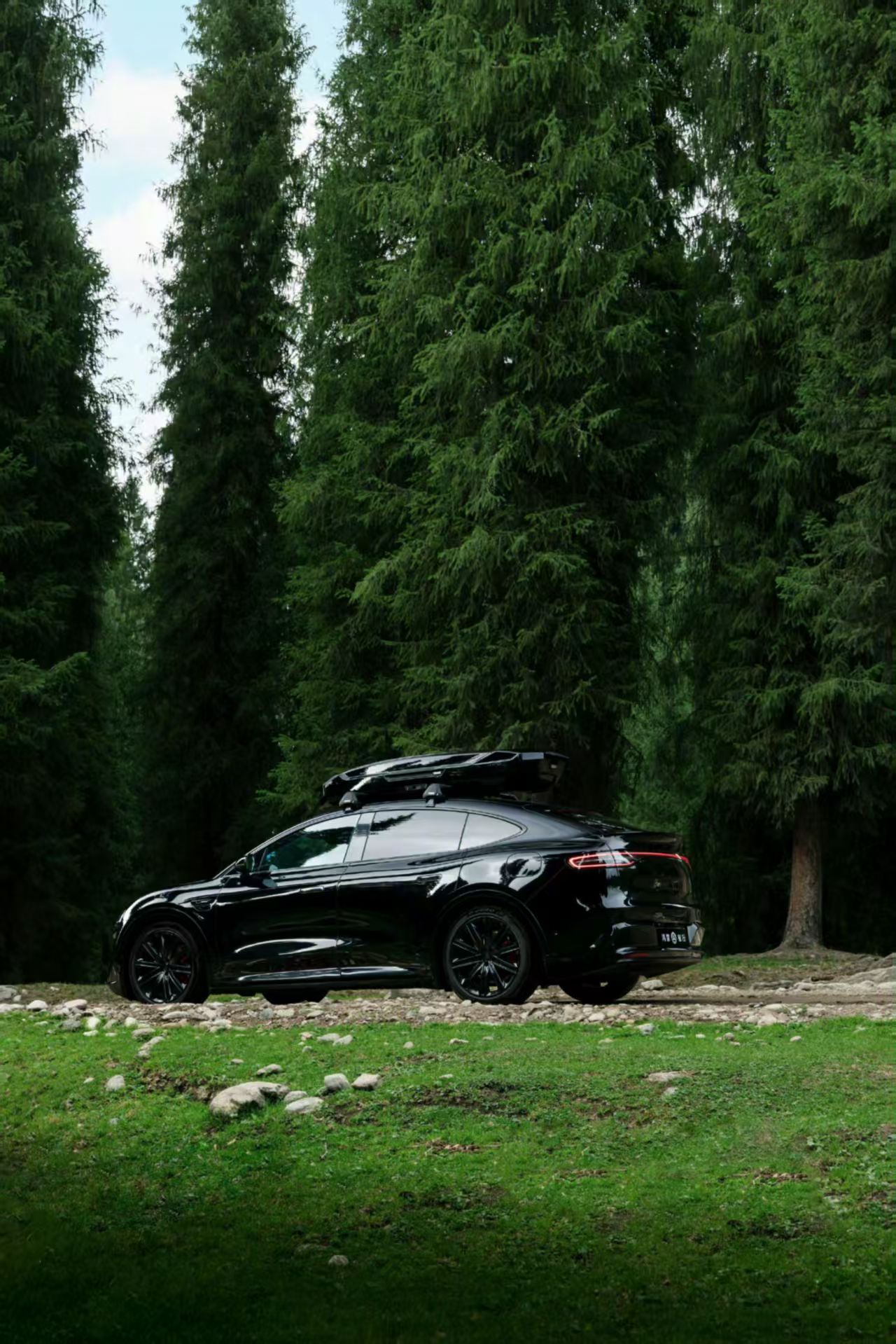 智界推出黑武士限时权益 刚刷到智界两周年福利，直接给我看懵了——这哪是卖车，分明