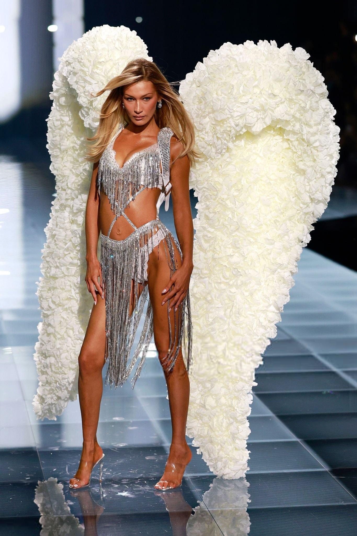 Bella Hadid ​​​