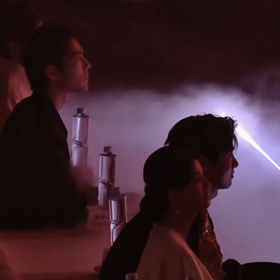 肖战白鹿白敬亭 谁说内娱没有齐舞 谁懂啊！台下齐舞比台上还精彩，三人节奏卡得死死