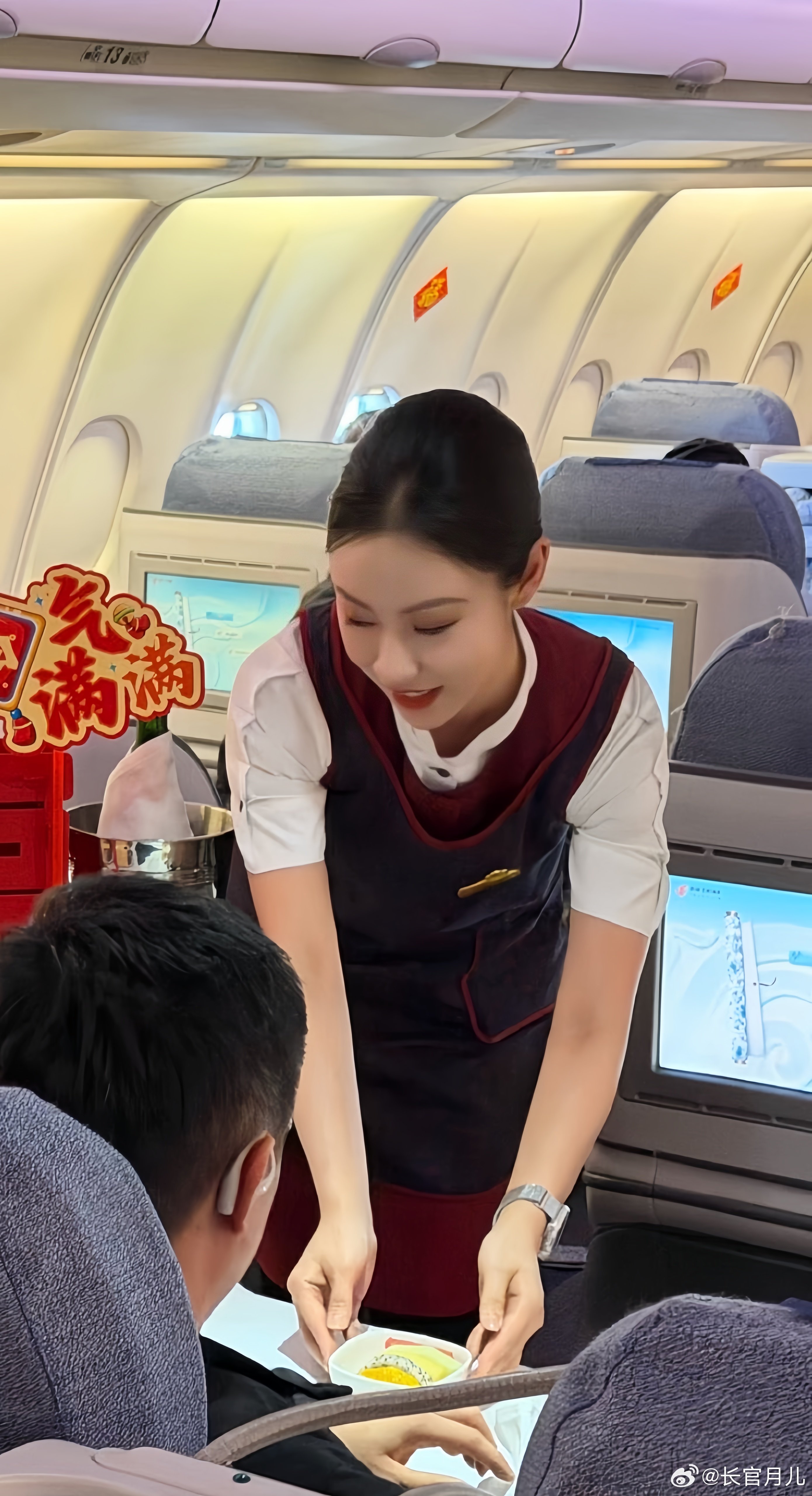 国航空姐，马上好运。 