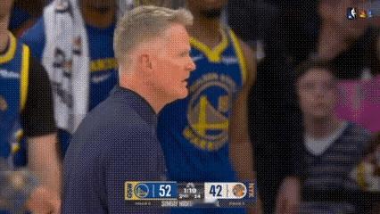 科尔知错就改，赛后向小将理察德道歉！
起因是残阵勇士客场挑战强敌尼克斯，勇士非常