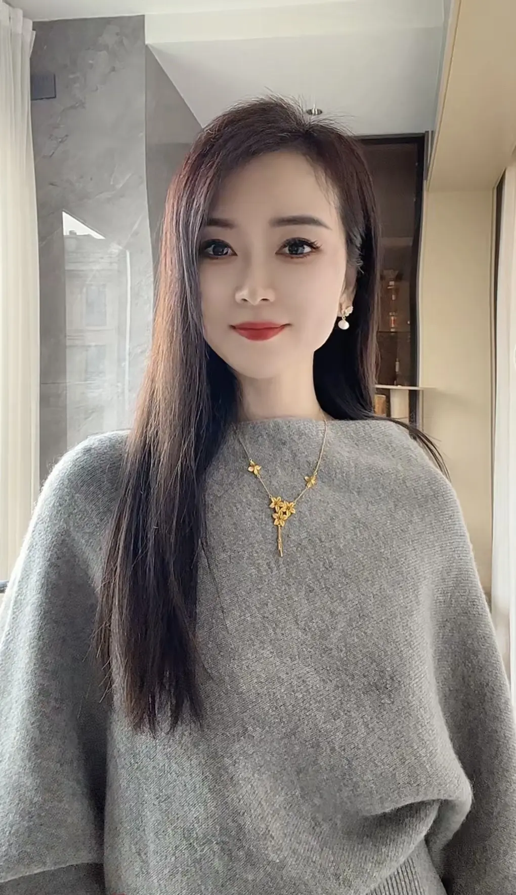生活百般滋味，人生需要笑对