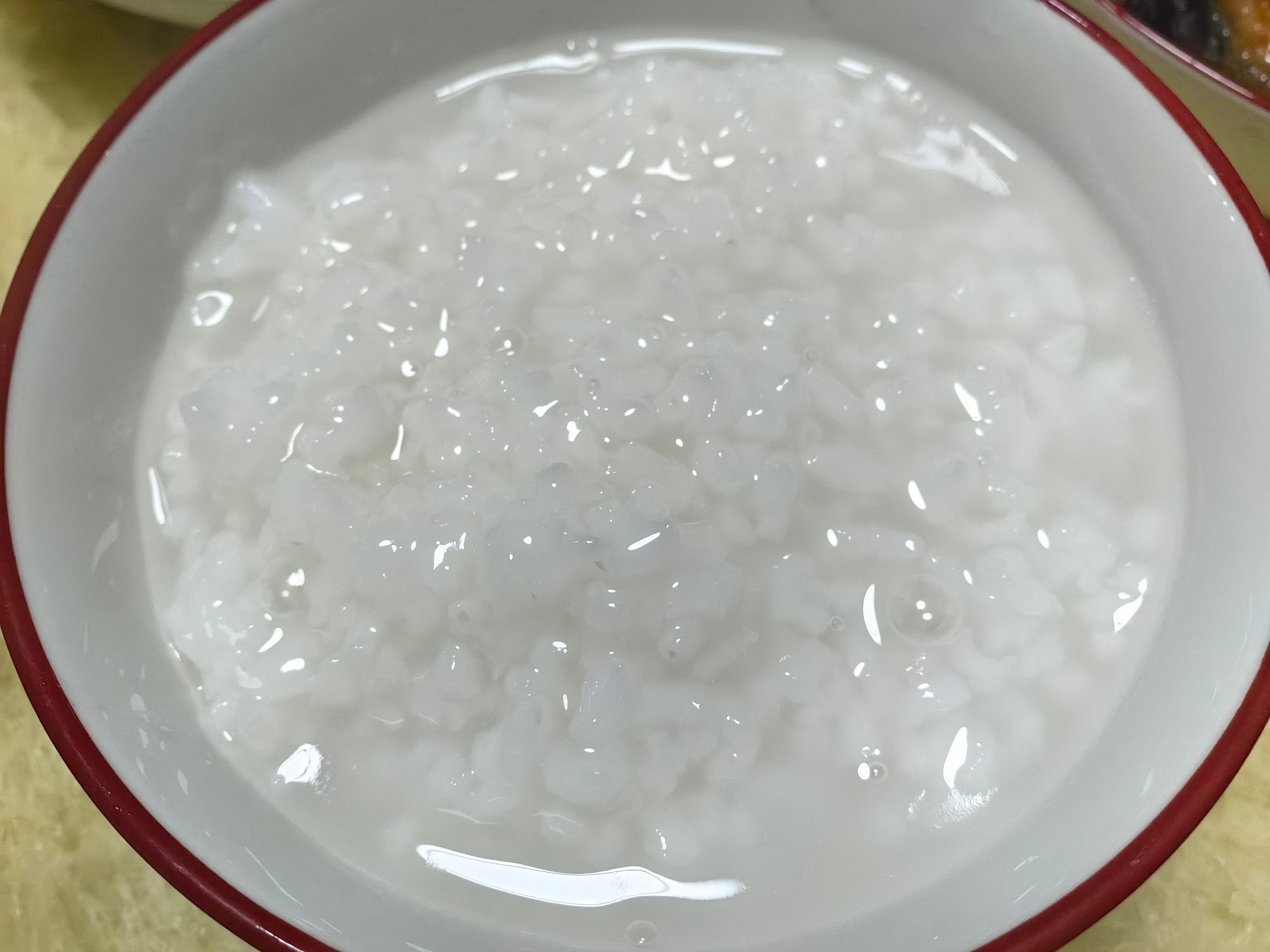 家常菜 一个星期没煮饭了，今晚煮粥，红烧海蛎，炒菜花，芋头焖排骨，葱烧黑鳗鱼。 