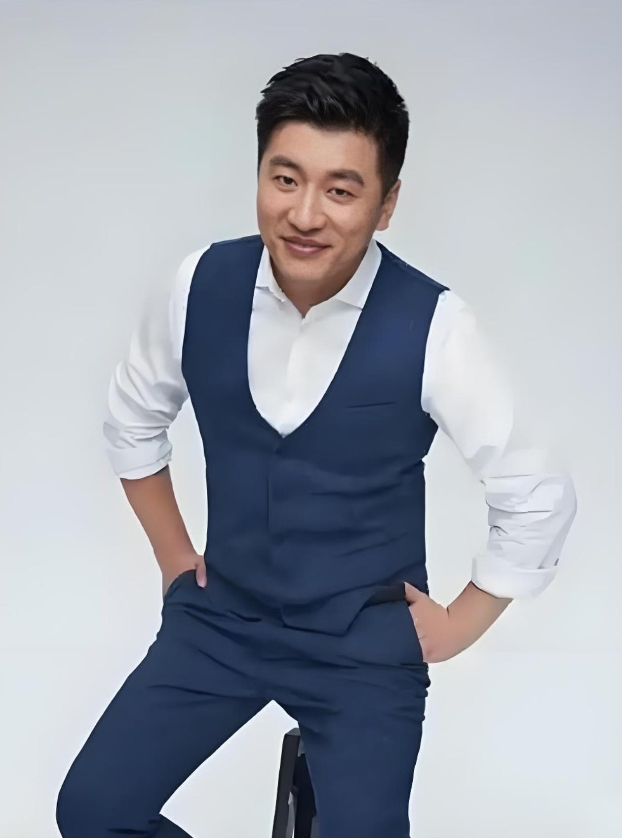 张雪峰有一句话说的特别好：
小学淘汰的是不读书的孩子；初中淘汰的是不努力的孩子；