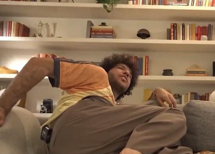 谁能想到，梅根·福克斯和MGK这种高调撒狗粮的cp，关起门来也会吵到删光合照。