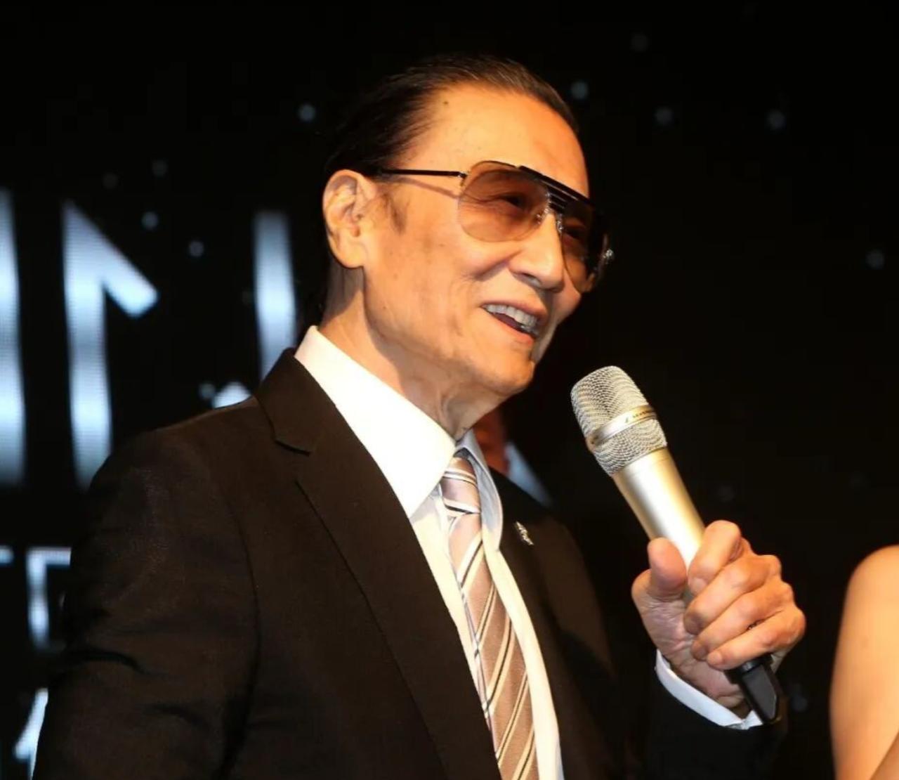 王晶说，香港50年也再出不了一个谢贤。

谢贤在港娱的地位，相当于哪个男明星，在
