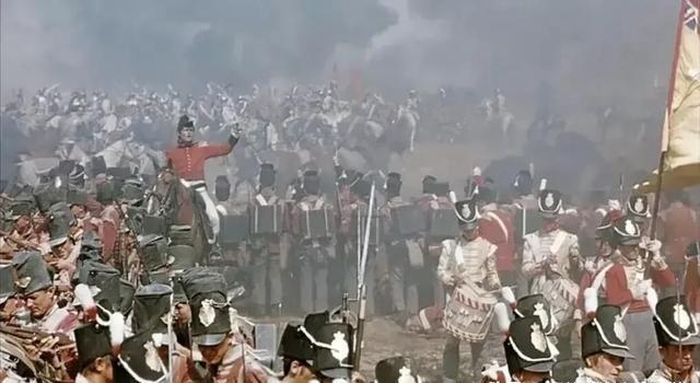 在排队枪毙时期，英军的陆军军官明码标价，中尉500英镑，上尉1500英镑， 少校