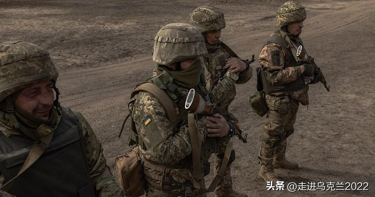 DeepState：俄军在康斯坦丁诺夫卡与扎季什卡周边区域取得推进



Dee