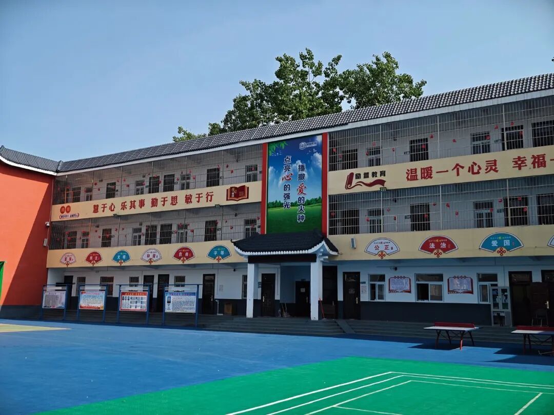 教育子女无法外包给黑机构【南都快评：父母的“迷信”不除，非法矫治就仍有市场】父母