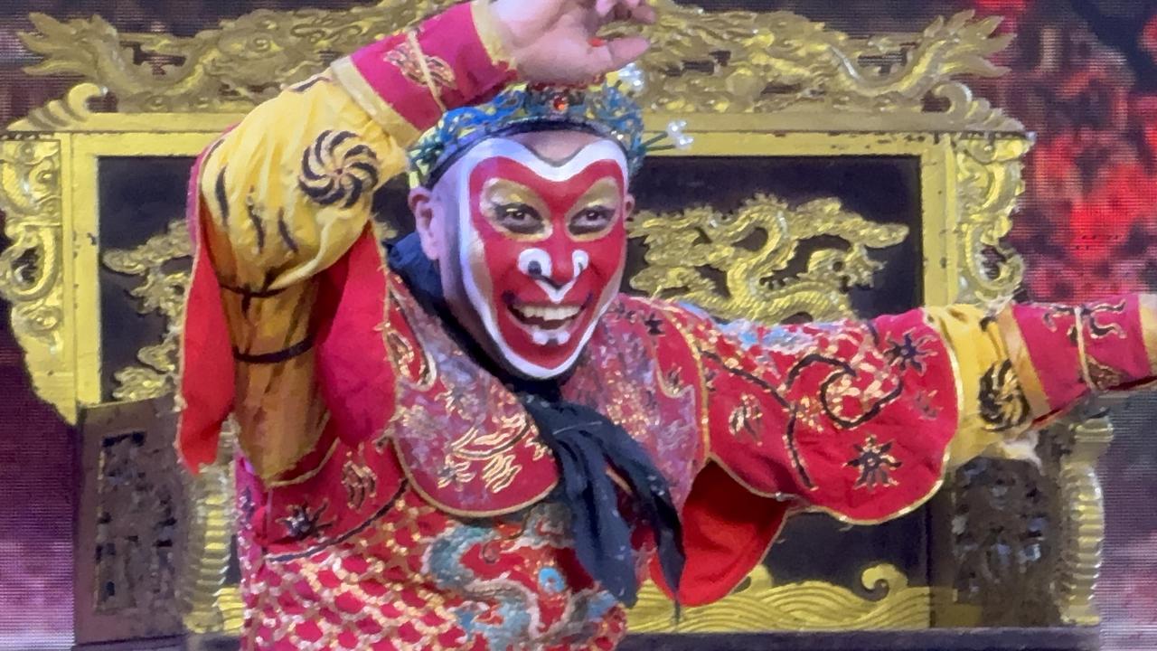 看沙老师扮猴哥特有趣高水平～丽水锦绣婺剧团昨在金华武义云溪村演大戏七月初一到初三