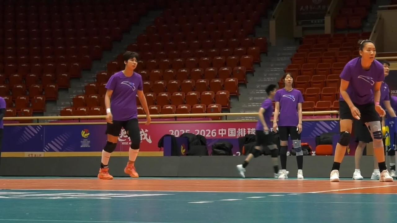 天津女排做好准备
今晚，天津女排将在主场迎来山东队的挑战。天津女排力争打好三连主