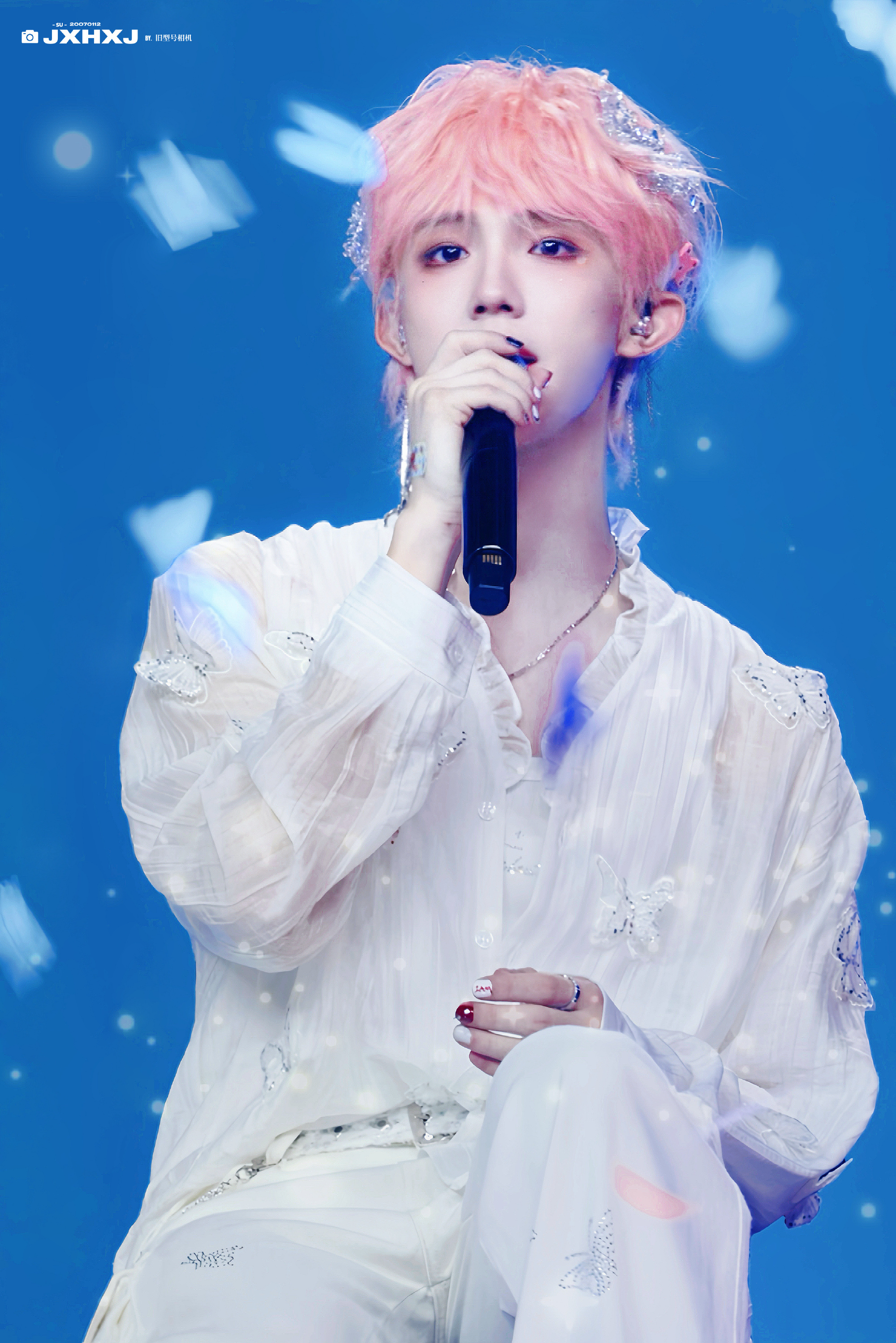 谁给苏新皓戴的兔耳朵！！过分可爱了苏新皓ELLE人生四格