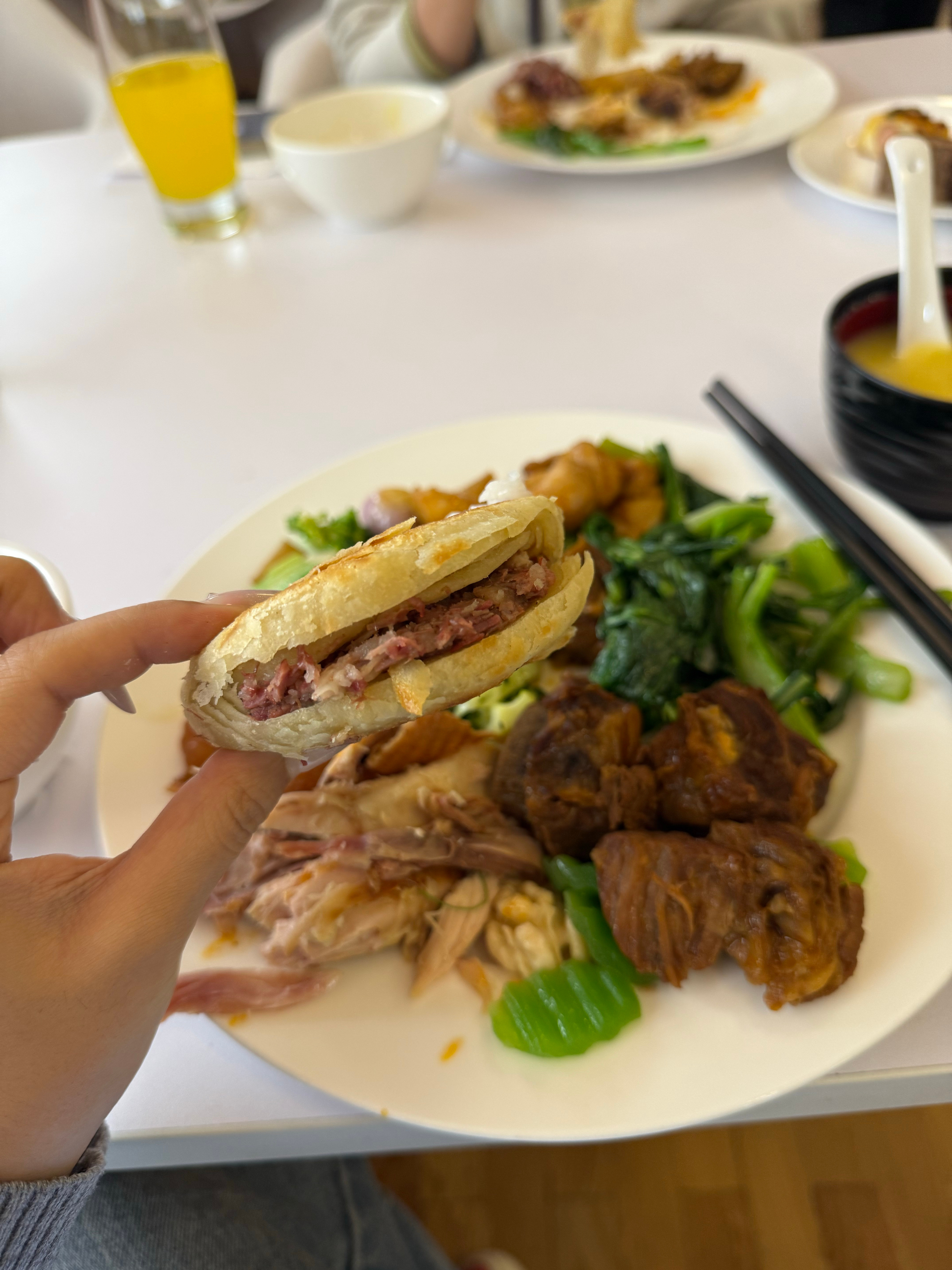 勇敢的人先吃驴肉火烧[哇] ​​​