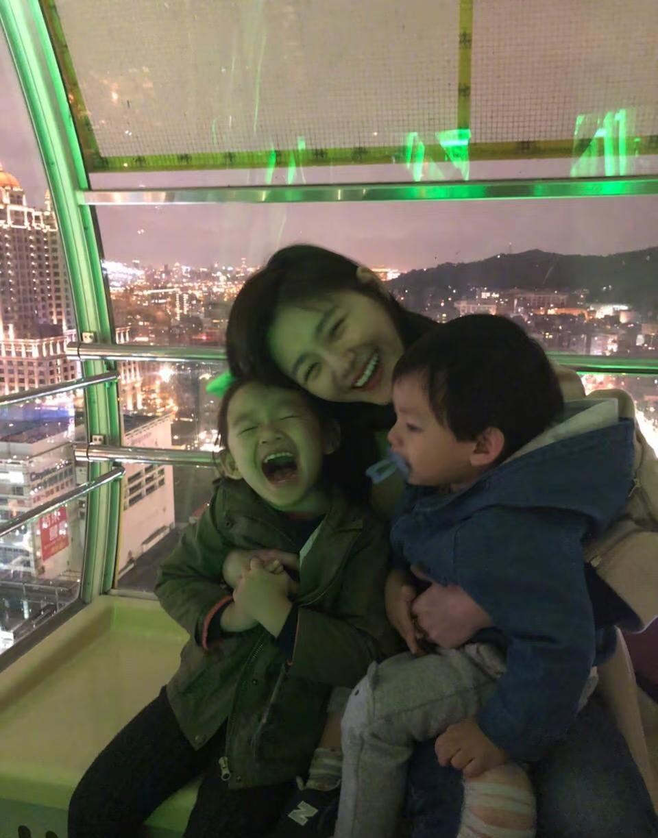 我不像大s ，但我有孩子后，我除了我自己，就是我女儿的妈妈，其他身份都变得不重要