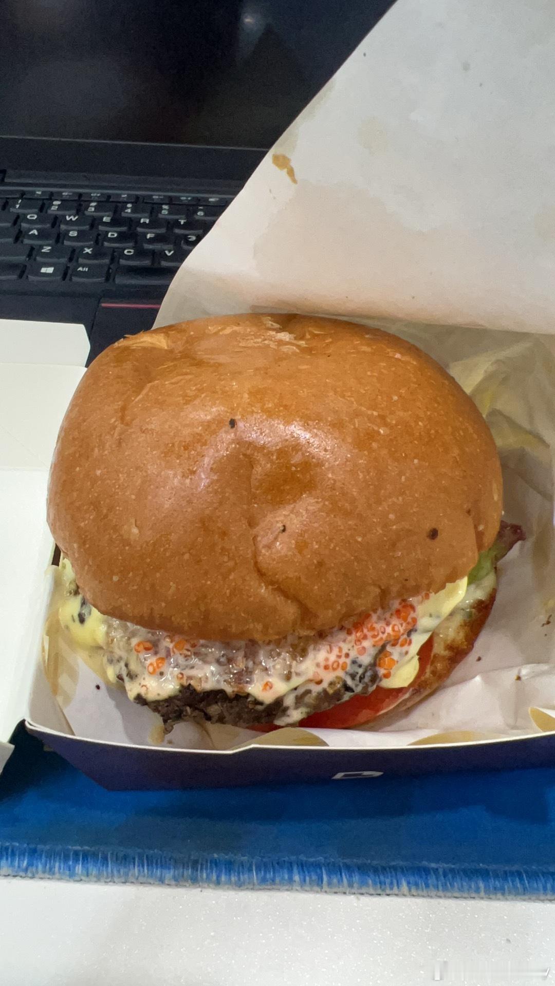 吃个大肉汉堡，JPG的汉堡真的好好吃