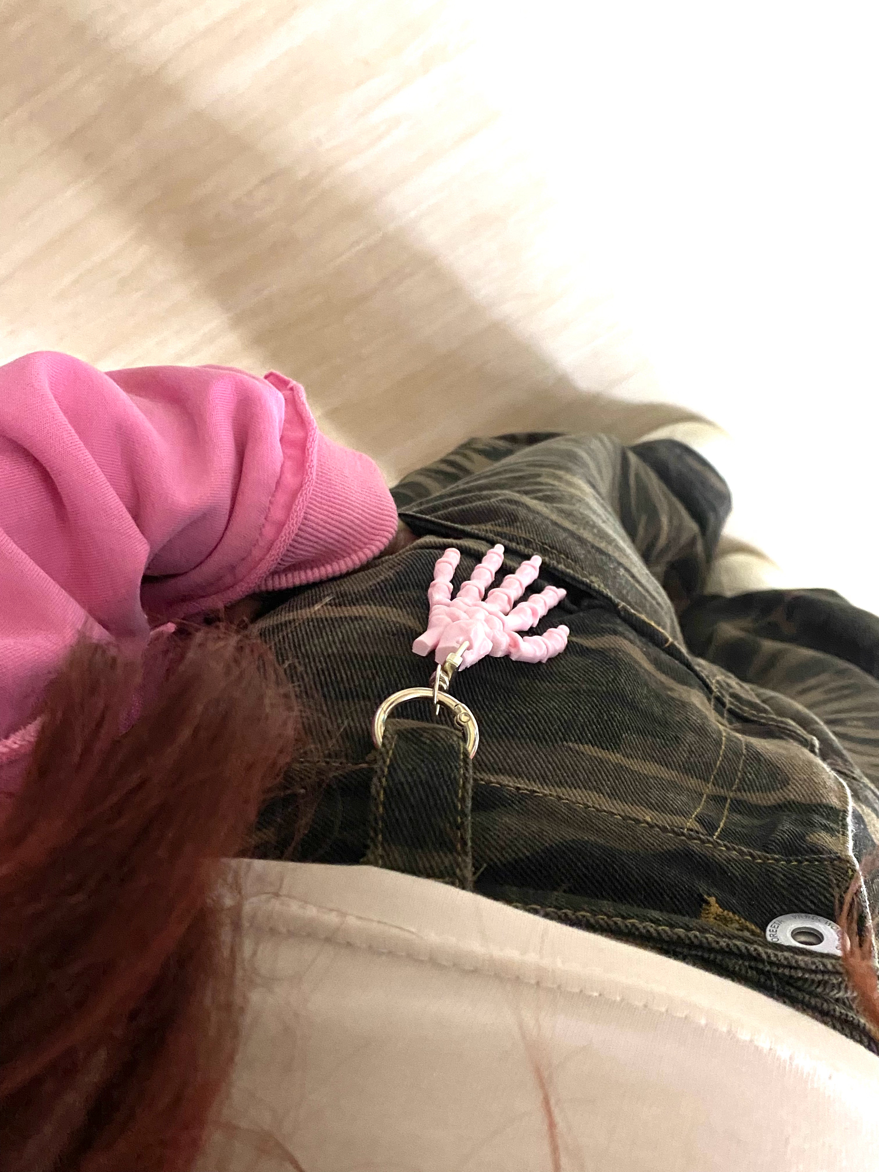 我服了我以为老大一个手了 结果就这么大。不看尺寸就这样