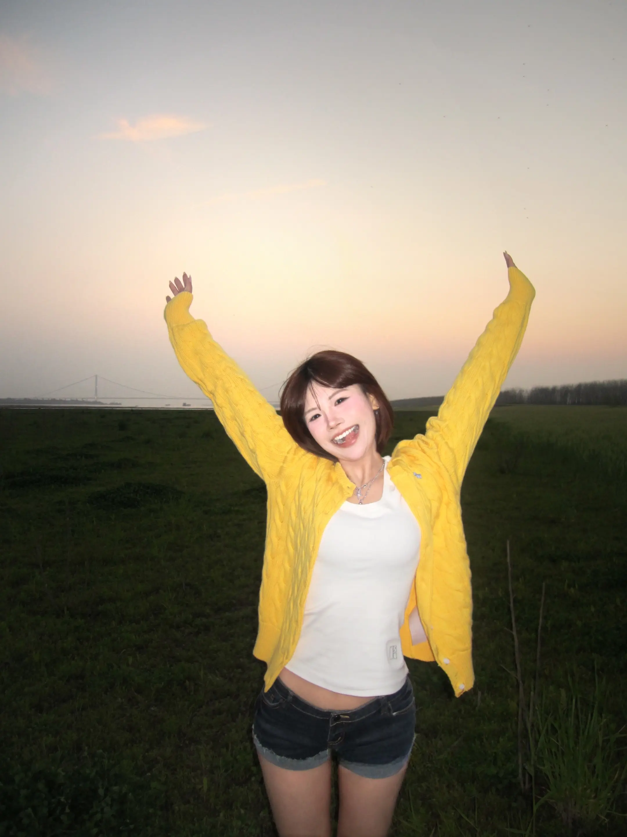 我珍重当下的一切 包括明天升起的阳光 不说了 旭日东升了