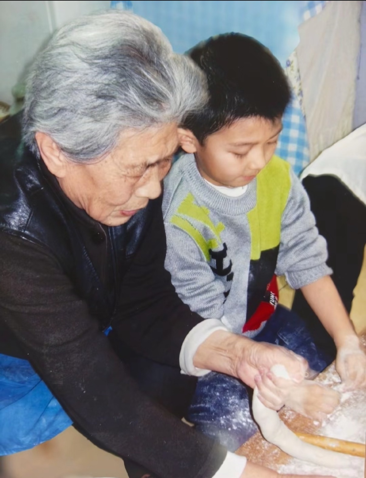 这么可爱的赵小童一看就是我们家的就是孩子晚上被辣椒打了，还让清补凉背刺hhhhh