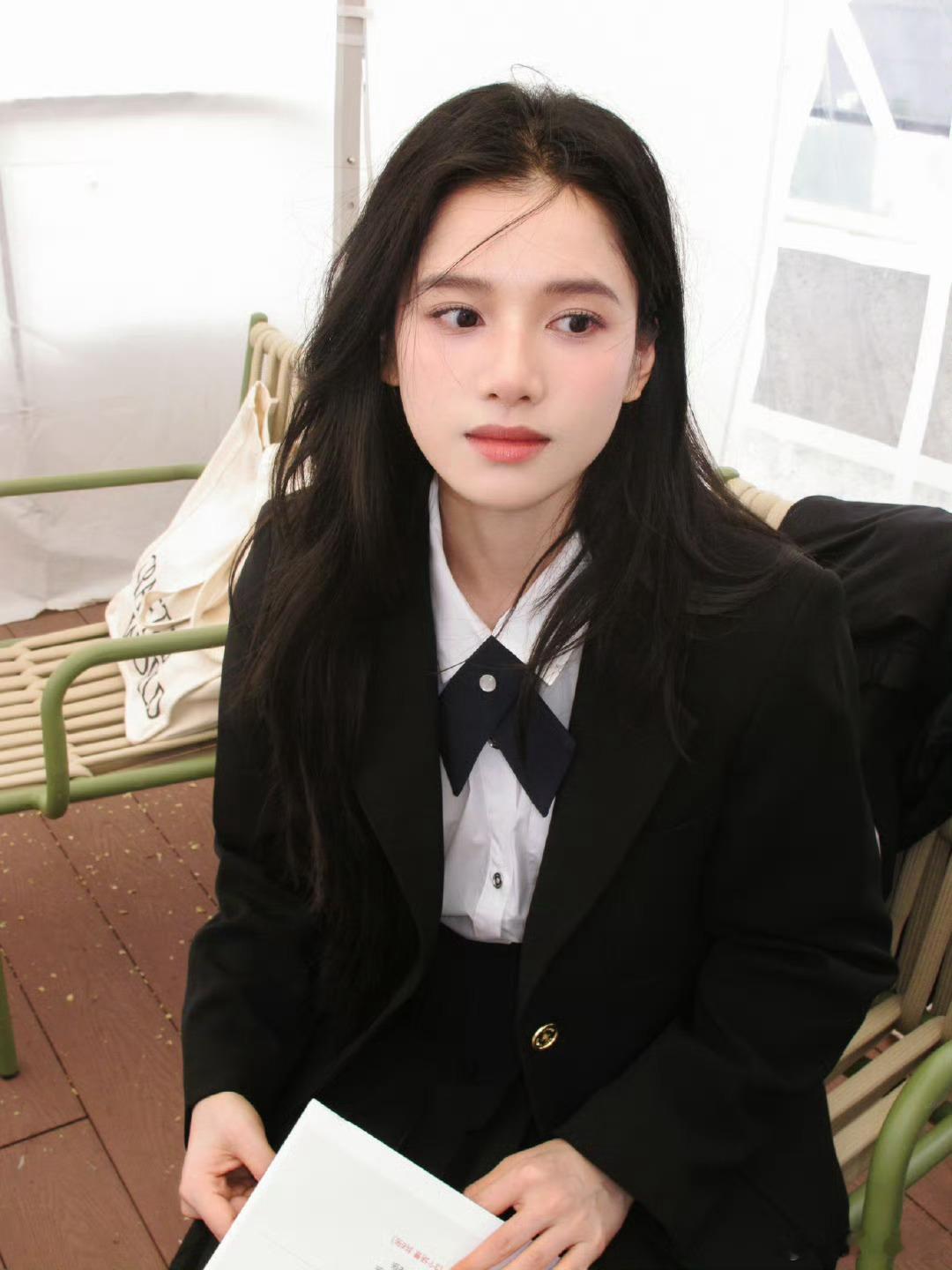 学姐学姐学姐！！！好嫩啊张婧仪[老师爱你] ​​​