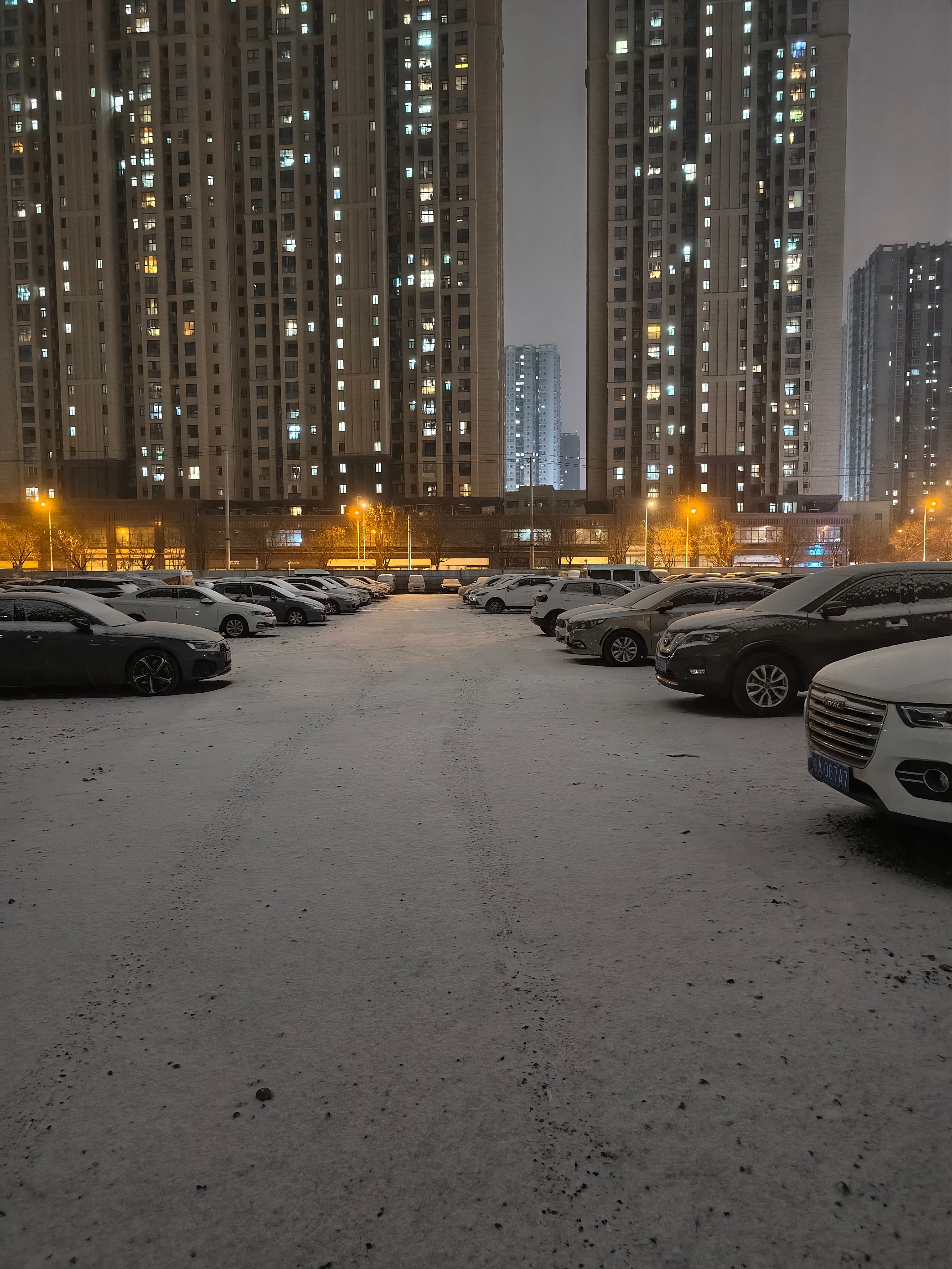 谨记下雪不开车！ 