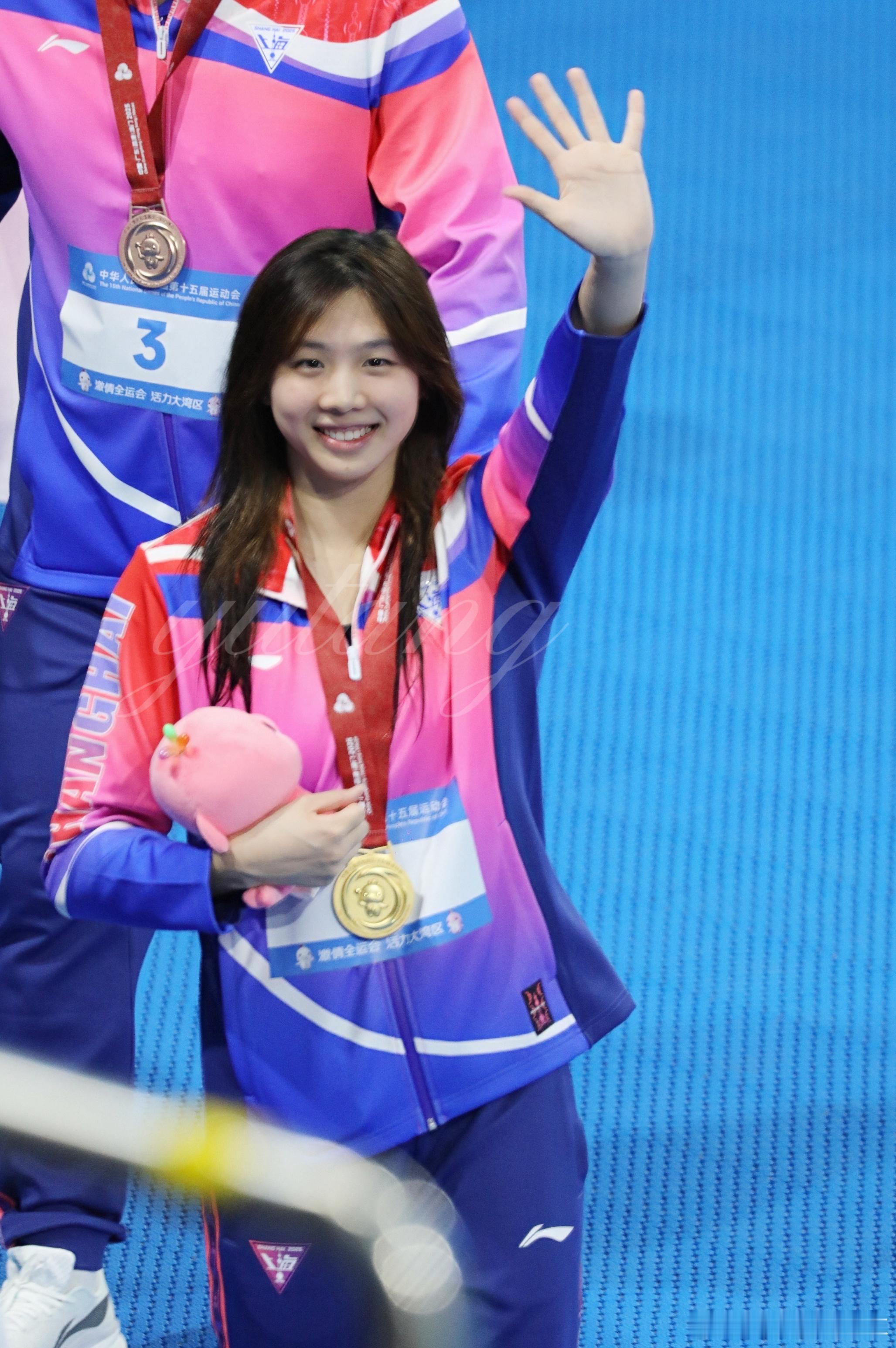 闪闪大金牌🥇(˵¯͒〰¯͒˵)